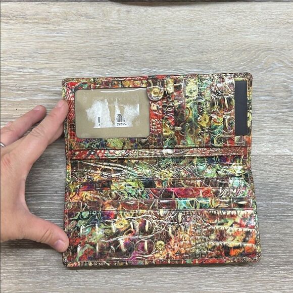 Brahmin Duxbury large satchel and wallet set - Picture 15 of 15